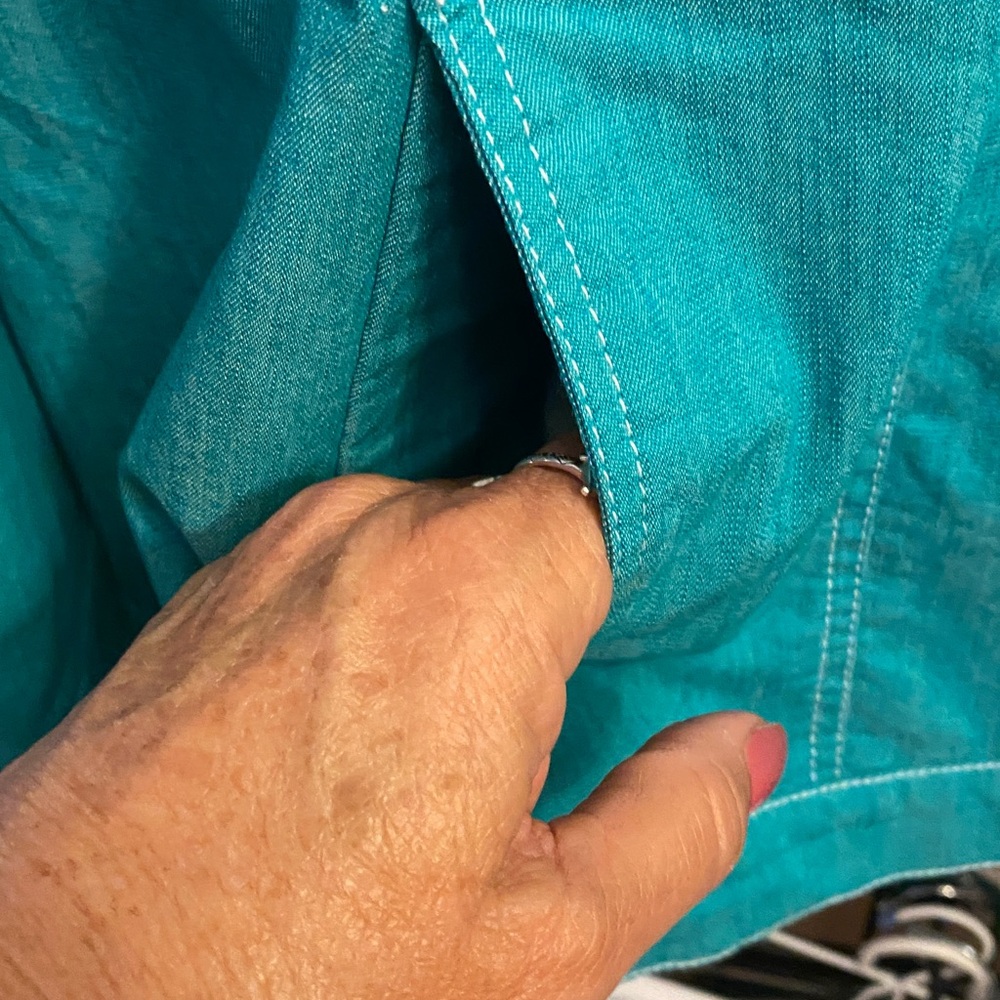 Women's Teal Denim Jacket - Picture 4 of 9